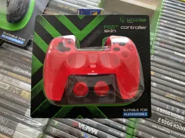 czerwona-nakladka-na-kontroler-playstation-5