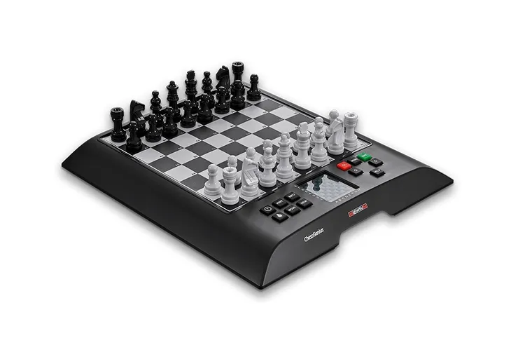 komputer-szachowy-chess-genius-2000-elo