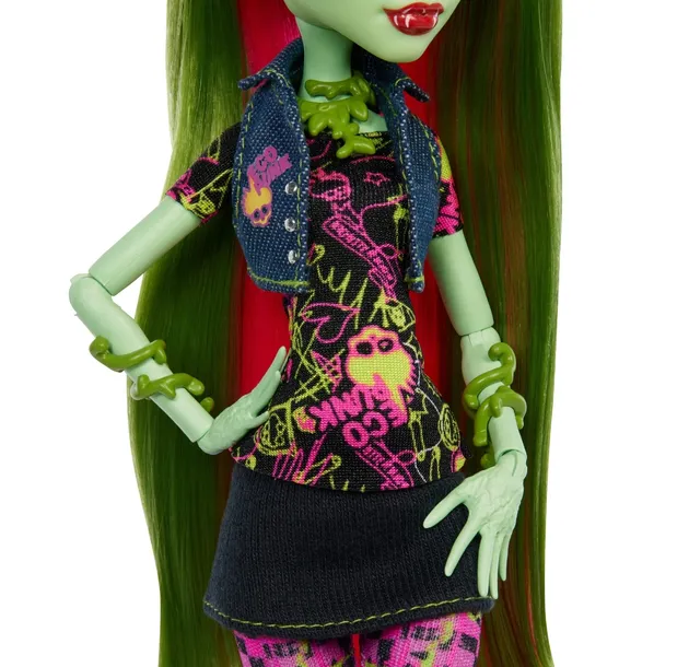 monster-high-venus-mcflytrap-creeproduction-reprodukcja-lalka-mattel-material-karton-plastik