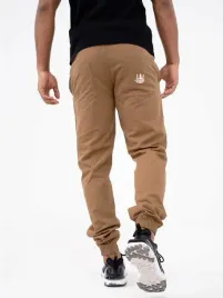 spodnie-meskie-materialowe-jogger-jigga-wear-crown-jasno-brazowe