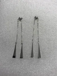 kolczyki-wiszace-srebrne-dlugie-lancuszkowe-55-cm-minimalistyczne