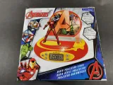 zegar-nieregularny-15-cm-tarcza-cyfrowa-bohater-avengers