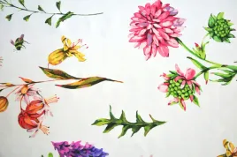 obrus-tkaninowy-bialy-w-kwiaty-wiosna-150x220cm