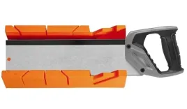 skrzynka-uciosowa-z-pila-grzbietnica