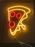 neon-led-dekoracja-scienna-pizza-50x46-plexi