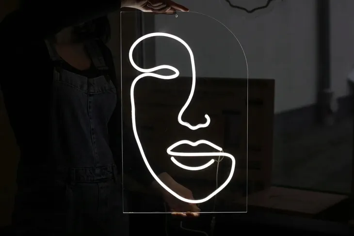 neon-led-dekoracja-scienna-hydraulik-40x60-plexi-stan-nowy