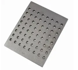 ruszt-zeliwny-dziurkowany-do-kominka-pieca-kominkowy-382x296