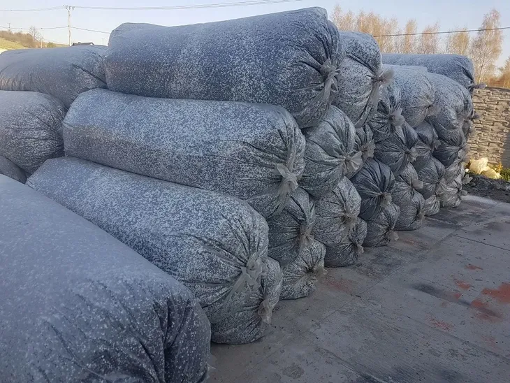 regranulat-styropianowy-kulki-styropianowe-500l-stan-nowy-ilosc-granulatu-500-l