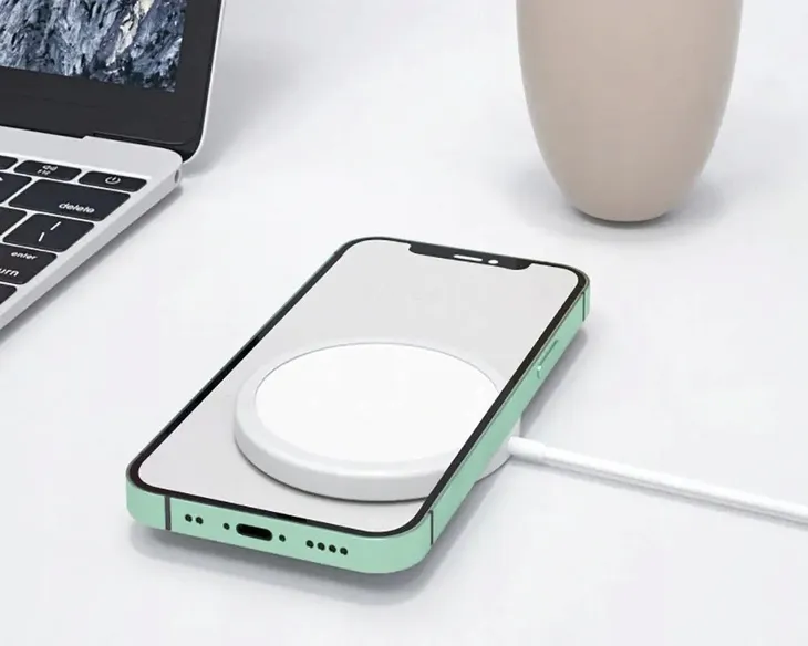 szybka-ladowarka-magsafe-iphone-12-12-pro-max-mini-stan-nowy-kolor-bialy