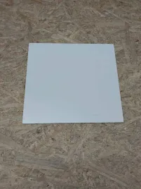 element-do-garderoba-dziecieca-roba-z-wieszakiem-na-ubrania