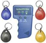 kopiarka-programator-duplikator-brelok-rfid-125khz-4-breloki