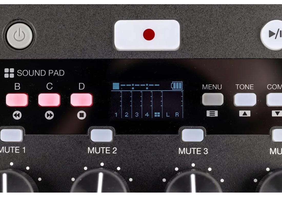 zoom-podtrak-p4next-rejestrator-do-podcastow