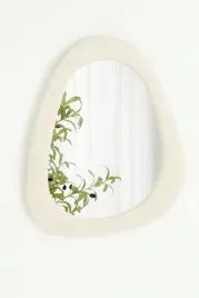 lustro-w-pluszowej-kremowej-ramie-58x48x15cm