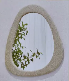 nowoczesne-owalne-lustro-glamour-krawedzie-boucle-58x48cm