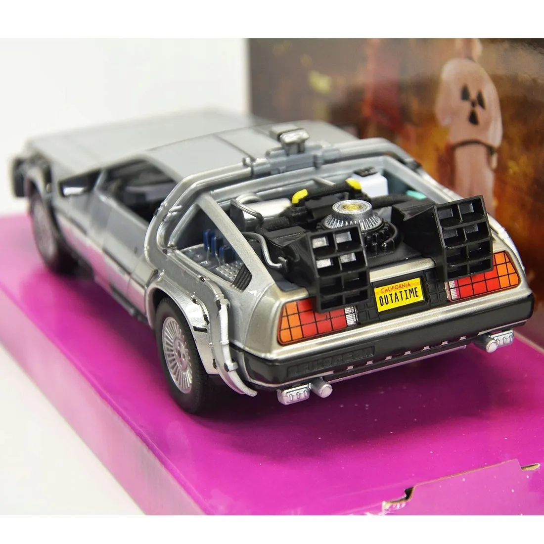samochod-welly-22443w-delorean-time-machine-marka-welly
