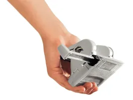 dziurkacz-biurkowy-esselte-czarny