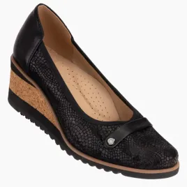 polbuty-damskie-skorzane-bezowe-zakryte-na-koturnie-eleganckie-modne-36
