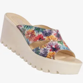 klapki-damskie-skorzane-buty-na-platformie-w-kwiatki-polski-producent-38