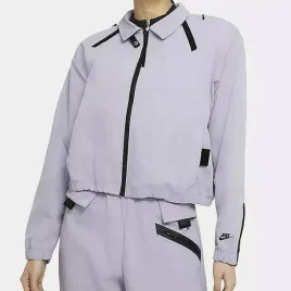kurtka-damska-nike-tech-pack-sportswear-dri-fit-fioletowa-modna-oversize-xs
