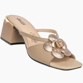 klapki-na-obcasie-skorzane-damskie-buty-eleganckie-z-kwiatkiem-bezowe-39