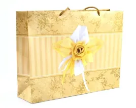 zlota-torebka-na-prezent-ozdobna-29x38cm-pol-mak-torebka-prezentowa-poziom