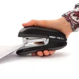 biurowy-esselte-czarny-kolor-czarny