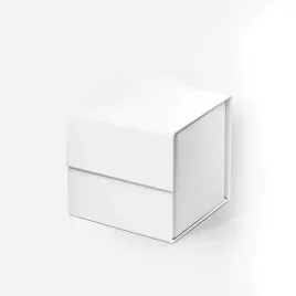 pudelko-magnetyczne-biale-150x150x150mm-karton-na-magnes-ozdobny-na-prezent