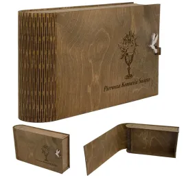 drewniane-pudelko-na-zdjecia-pierwsza-komunia-sw