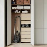 odkurzacz-bezworkowy-electrolux-el61c2og-zalaczone-wyposazenie-koncowka-do-parkietu