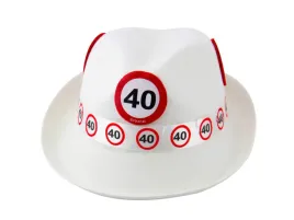 kapelusz-bialy-na-40-urodziny-znak-zakazu