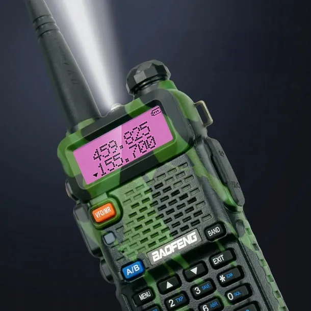 baofeng-vysilacka-uv-5r-8w-camo-model-uv-5r-8w