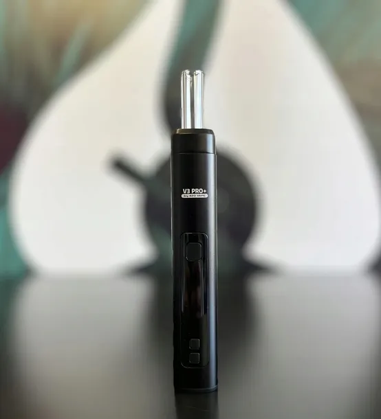 xmax-v3-pro-plus-cechy-dodatkowe-automatyczne-wylaczanie-regulacja-temperatury-sitko-ustnik-uzywanie-podczas-ladowania-wymienna-bateria-wyswietlacz