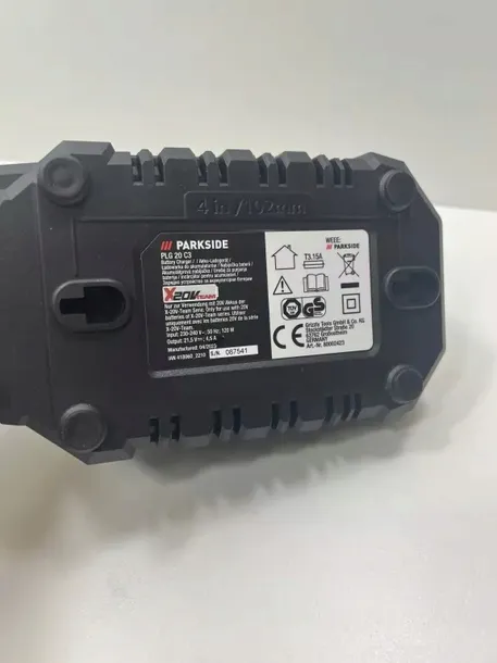 ladowarka-parkside-20v-45a-marka-parkside