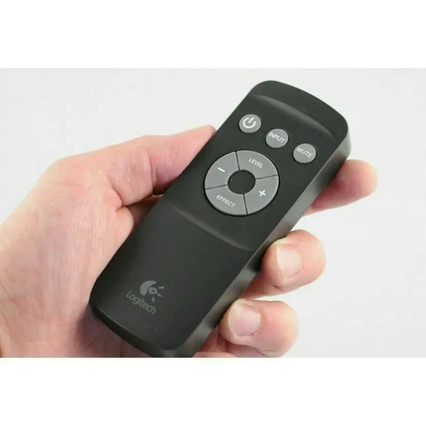 pilot-logitech-z906-marka-logitech