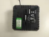ladowarka-do-akumulatora-erbauer-ec18-li-certyfikat-ce-waga-z-opakowaniem-2323-kg