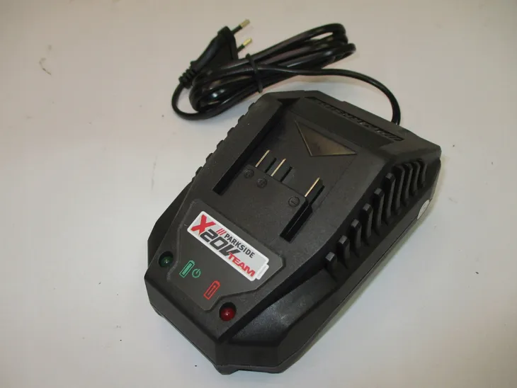 ladowarka-parkside-plg-20-a1-seria-parkside