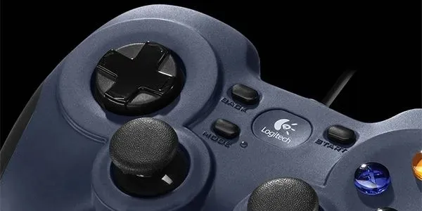 pad-przewodowy-logitech-gamepad-f310-pc-zasilanie-usb