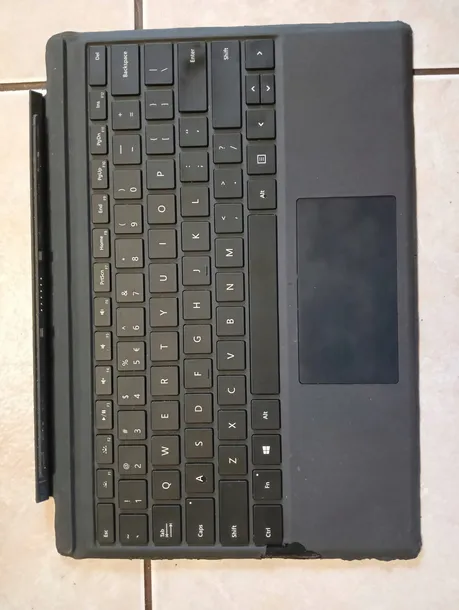 klawiatura-microsoft-do-microsoft-surface-pro-kolor-czarny