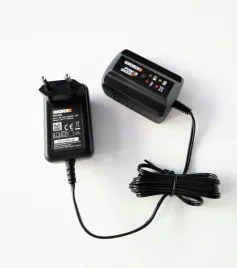 worx-ladowarka-100-240v20v12w-wa3760