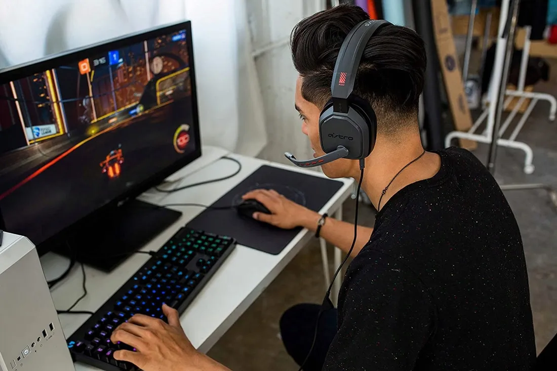 headset-astro-a10-ps4-czarny-kolor-czarny