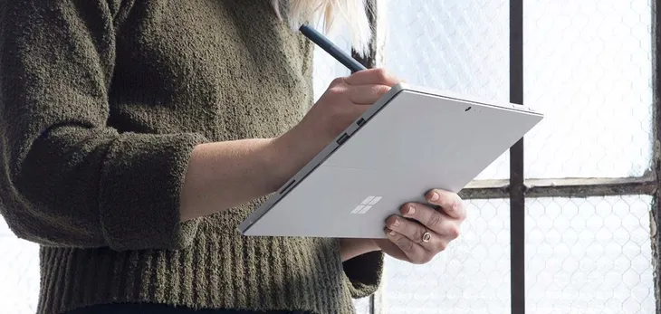 rysik-do-ekranow-microsoft-czarny-kolor-czarny