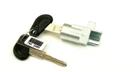 zamek-abus-akumulatora-shimano-bateria-w-ramie-tuba-blo-shi-it2-t82