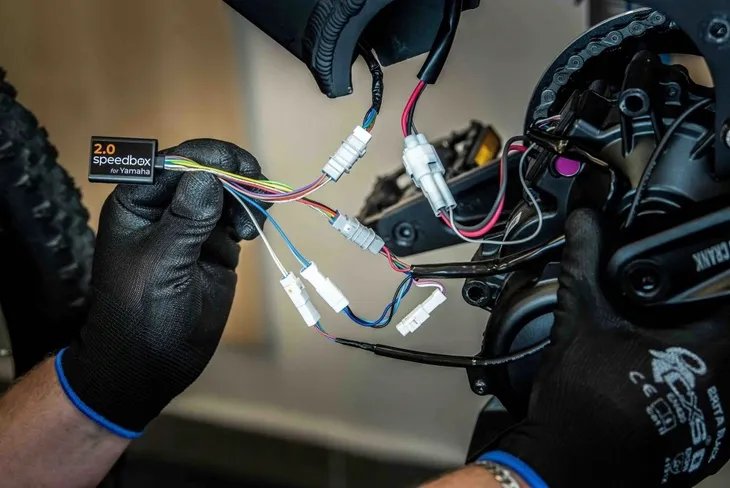 speedbox-2-0-do-silnikow-yamaha-urbanrush-chip-tuning-ebike-kod-producenta-sb2-y-ur-1pcs-box