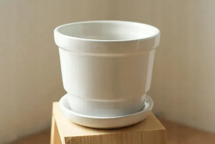 doniczka-ceramiczna-biala-18-cm-stan-opakowania-oryginalne