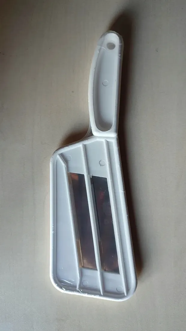 noz-do-kapusty-mix-kolorow