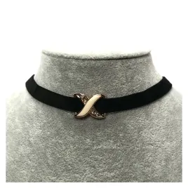 naszyjnik-choker-czarny-zlota-cyrkonie-bialy-zawieszka-welur-wstazka-n45