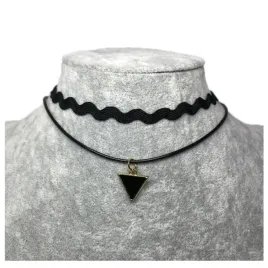 naszyjnik-choker-czarny-zawieszka-podwojny-trojkat-fala-zloty-rzemyk-n47
