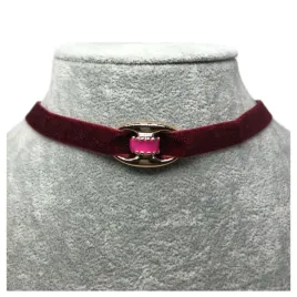 naszyjnik-choker-bordowy-red-zlota-zawieszka-welur-wstazka-regulowany-n42
