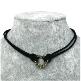 naszyjnik-choker-czarny-zawieszka-serce-podwojny-rzemyk-retro-ciemny-n86