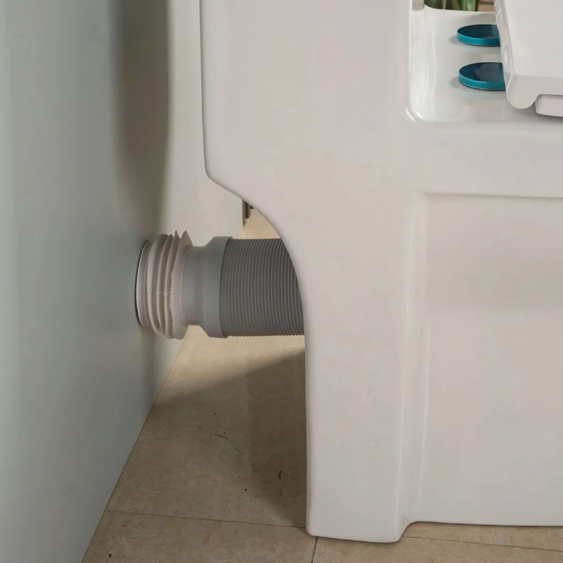 kompakt-wc-z-umywalka-365x78x72cm-i-bateria-chrom-i-deska-bialy-alcatraz-linia-alcatraz